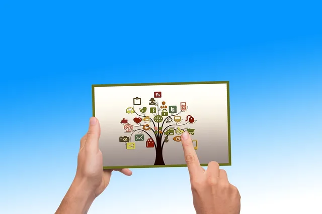 hand, touch, hover, conceptual, social, media, structure, networking, presentation, logo, social media, internet, facebook, google, multimedia, icon, social networking, network, branches, together, arrangement, blog, radio, pinterest, twitter, data, information, news, social media, blog, pinterest, pinterest, pinterest, pinterest, pinterest, twitter, twitter. Misurare i contenuti social organici
